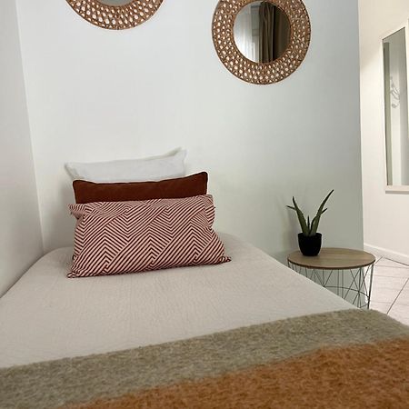 Logis Hotel La Feniere La Bouilladisse ภายนอก รูปภาพ