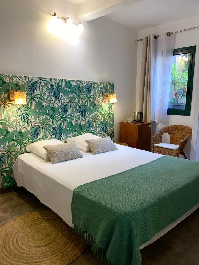 Logis Hotel La Feniere La Bouilladisse ภายนอก รูปภาพ