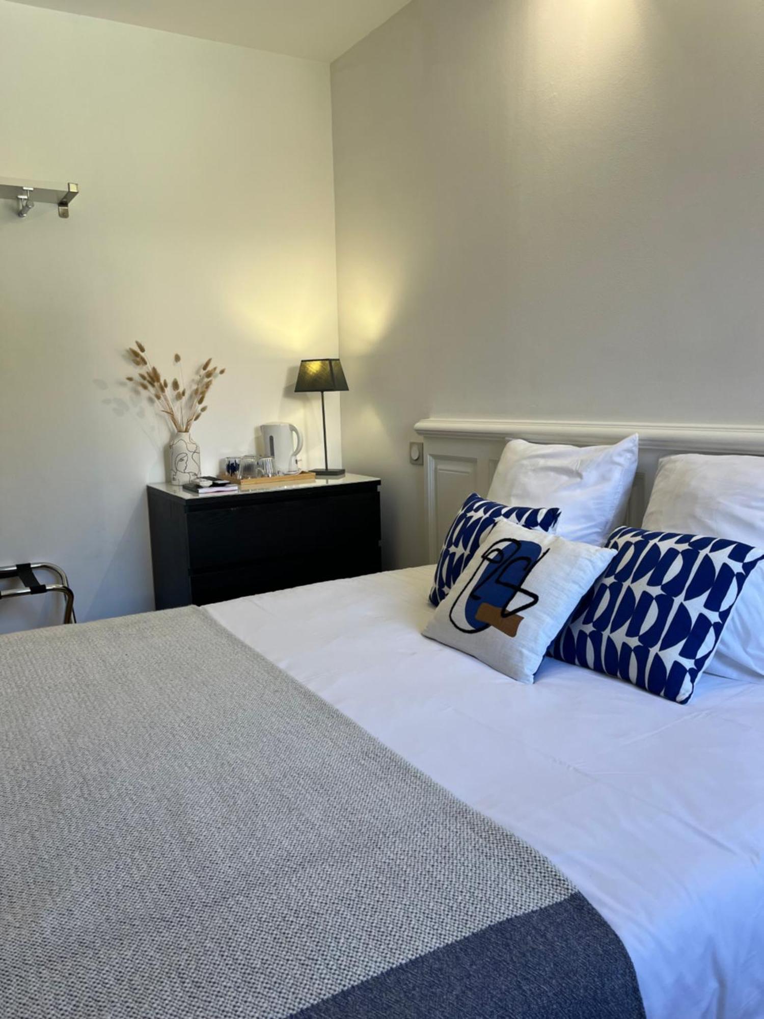 Logis Hotel La Feniere La Bouilladisse ภายนอก รูปภาพ