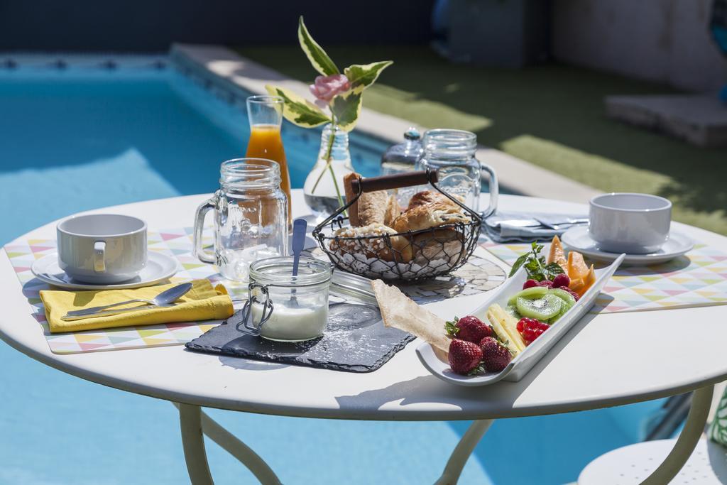 Logis Hotel La Feniere La Bouilladisse ภายนอก รูปภาพ